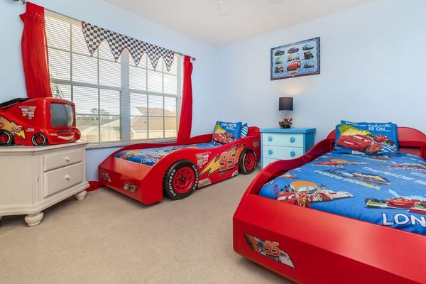 Two Junior Twins Bedroom 5 Upstairs
24" Smart TV