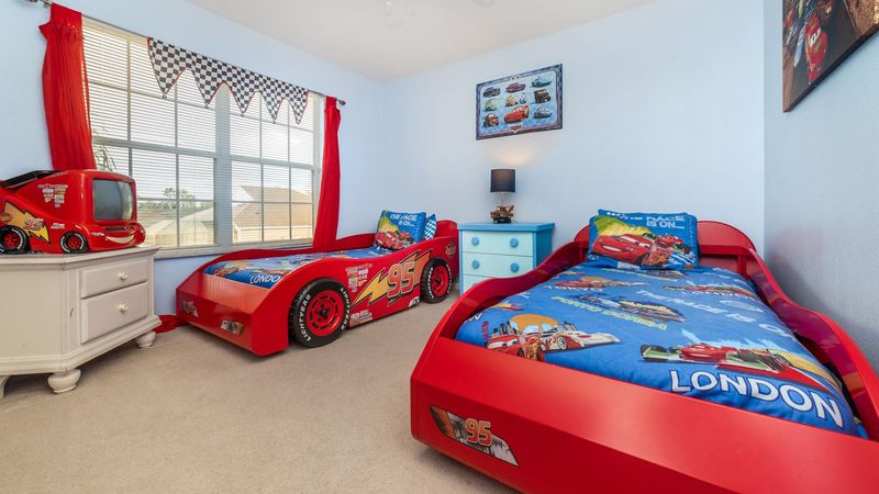 Two Junior Twins Bedroom 5 Upstairs
24" Smart TV