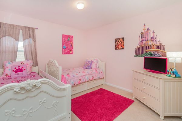 Two Twins + Twin Trundle Bedroom 4 Upstairs
24" TV
Princess Theme