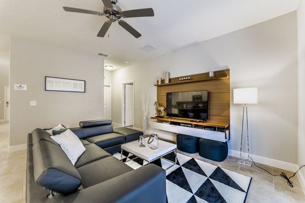 5369 Oakbourne Avenue