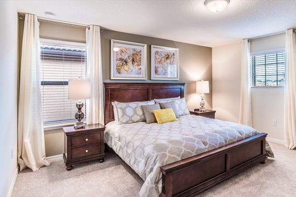 King Suite Bedroom 2 Upstairs
Attached Bathroom-Shower
43" TV