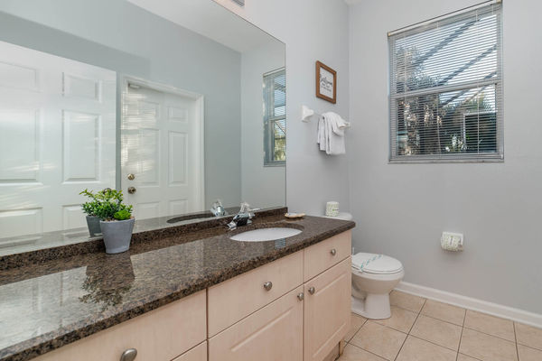 1/2 Bathroom 
Door To Pool