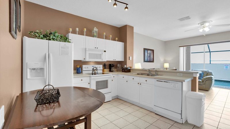 Kitchen (Angle)