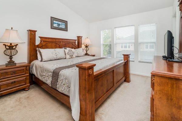 Master King Bedroom 1 Upstairs
Attached Bathroom
Tub/Shower Combo