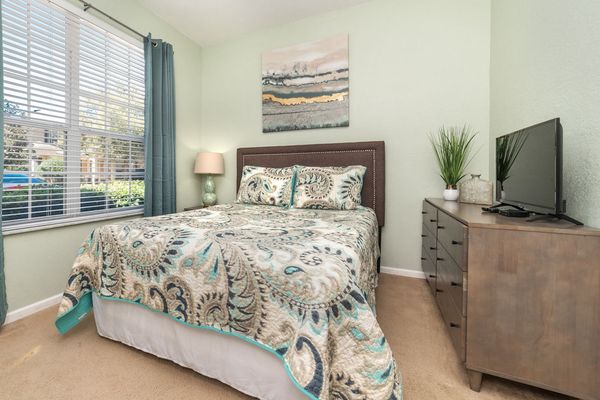 Queen Bedroom 3 Downstairs
Shared Bathroom