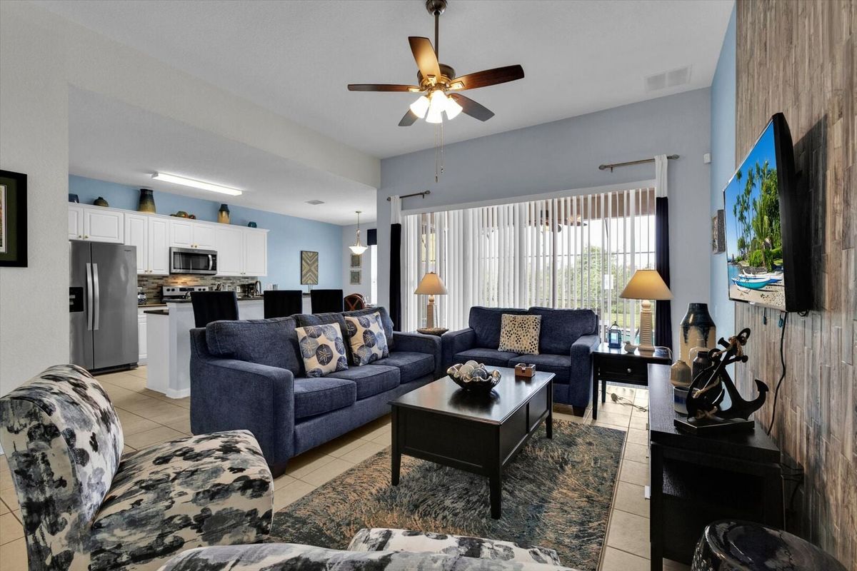 Living Room (Angle)