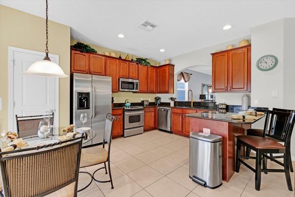 Kitchen (Angle)
