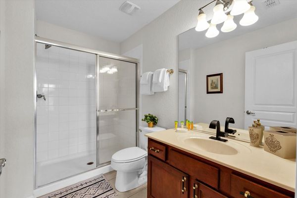 King Suite Bathroom 6 Upstairs
Shower