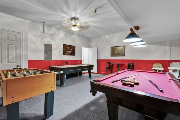 Game Room
58" TV
Pool Table, Foosball
Air Hockey
Has AC