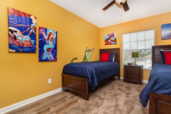 Two Twins Bedroom 5 Upstairs
32" TV Blu-Ray