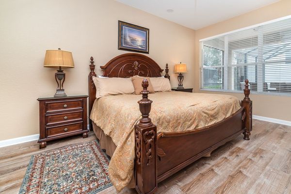 Master King Bedroom 1 Downstairs
Attached Bathroom