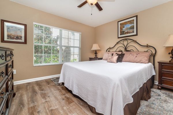 King Suite Bedroom 4 Upstairs
Attached Bathroom