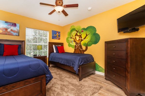 Two Twins Bedroom 5 (Angle) Upstairs
32" TV Blu-Ray