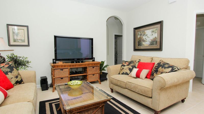 Family Room (Angle)
55" Smart TV
DVD Sound System