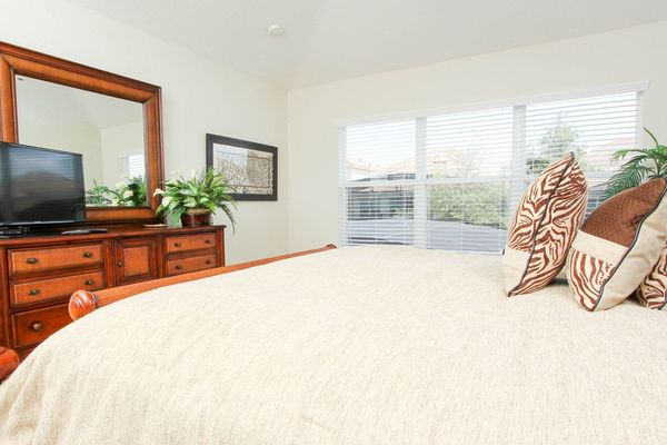 Master King Bedroom 1 (Angle)
43" Roku TV