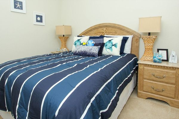 Queen Bedroom 2 Downstairs
43" Roku TV