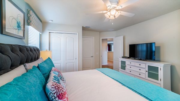 King Suite Bedroom 2
42" TV