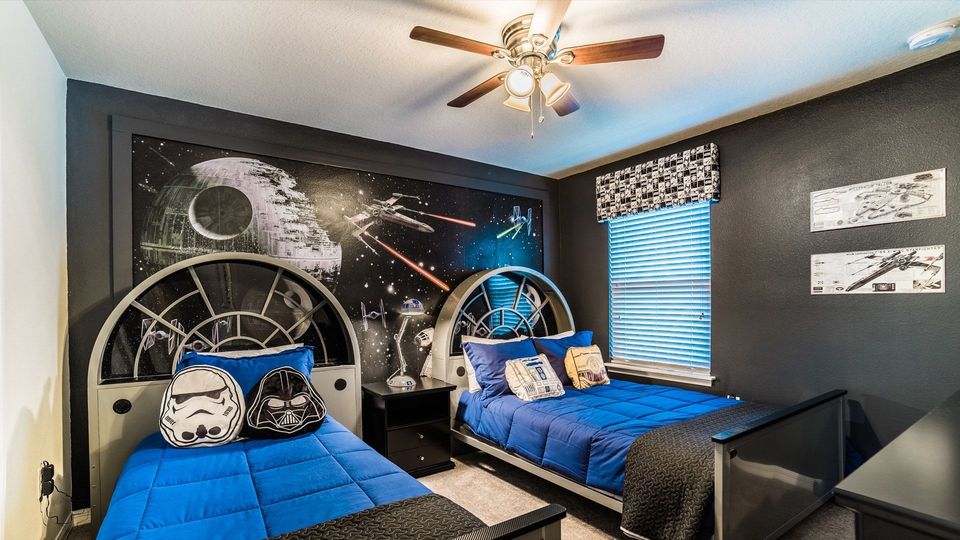 Twin/Double Bedroom 7 Upstairs
Star Wars Theme