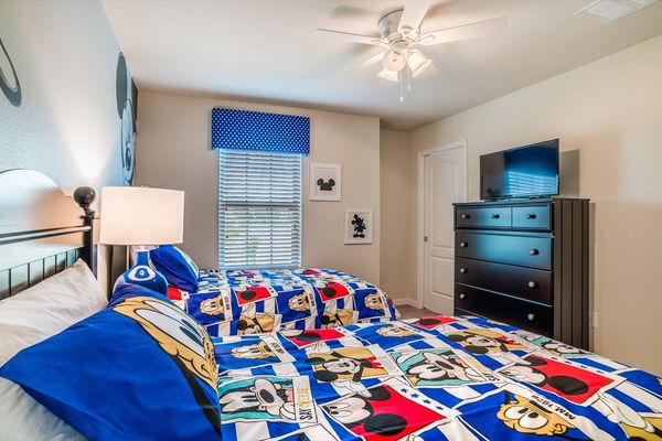 Two Twins Bedroom 3
32" TV