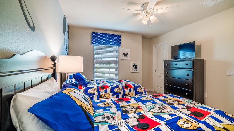 Two Twins Bedroom 3
32" TV