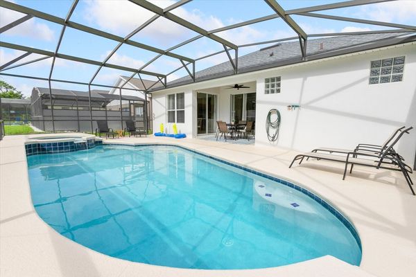 Pool Deck (Angle)
