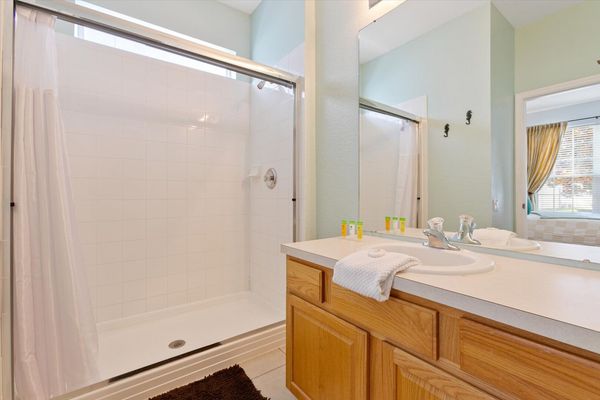 Master King Bathroom 2 Downstairs
Shower