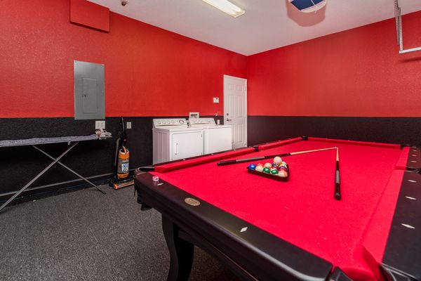 Game Room
Pool Table