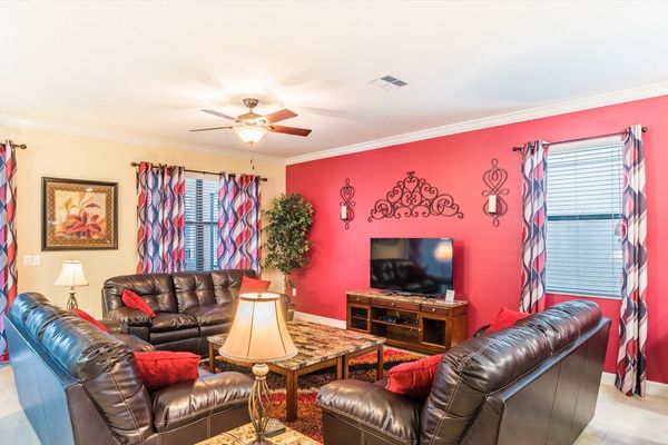 Living Room
55" Roku TV