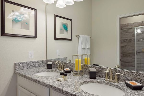 King Suite Bathroom 2 Downstairs
Shower