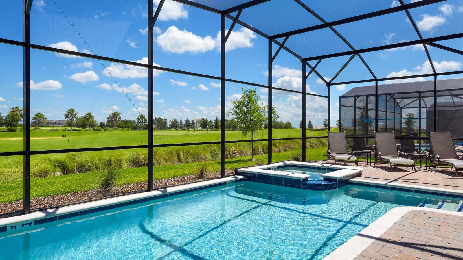 Pool/Spa
Pool Faces North