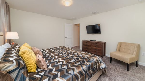 Master King Bedroom 1
40" TV