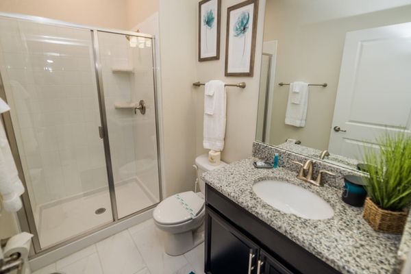 Hall Bathroom Downstairs
Shower