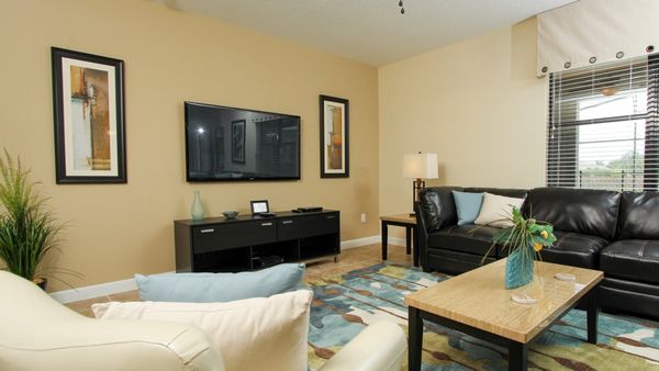 Living Room (Angle)
60" TV