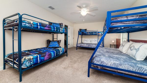 Twin/Twin + Twin/Double + Twin/Double Bedroom 9 (Angle)