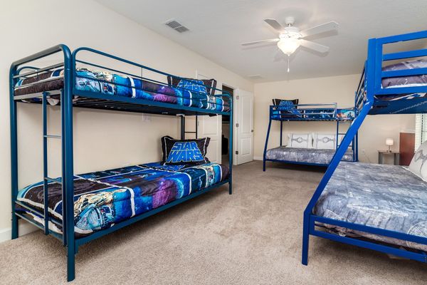 Twin/Twin + Twin/Double + Twin/Double Bedroom 9 (Angle)