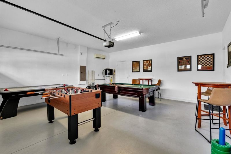 Game Room (Angle)