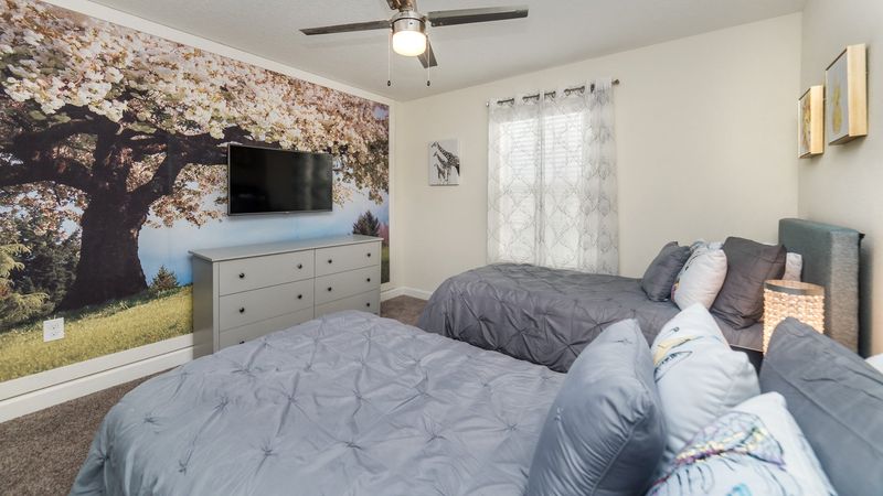 Two Twins Bedroom 2 
40" TV