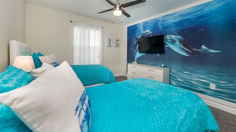 Two Twins Bedroom 3 
43" TV