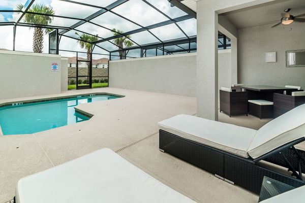 Pool/Deck
Faces North