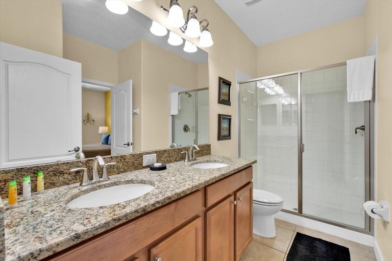 Shared Bathroom 2, Downstairs
Shower