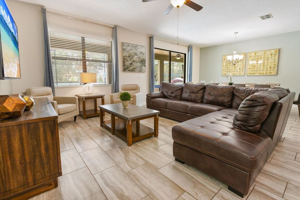 Living Room (Angle)