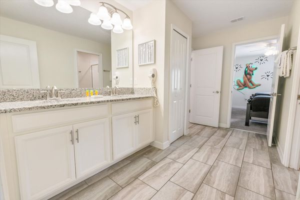 Jack N Jill Bathroom 3, Upstairs