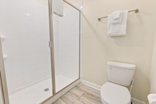 Jack N Jill Bathroom 3 (Angle)
Shower