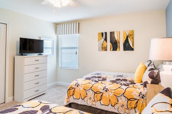 Two Doubles Bedroom 7 (Angle)
32" TV