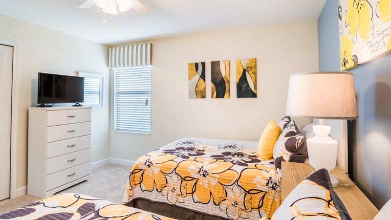 Two Doubles Bedroom 7 (Angle)
32" TV