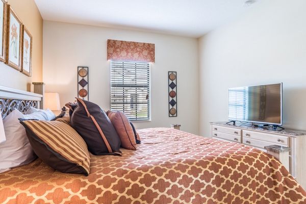 King Suite Bedroom 2 (Angle)
43" Smart TV