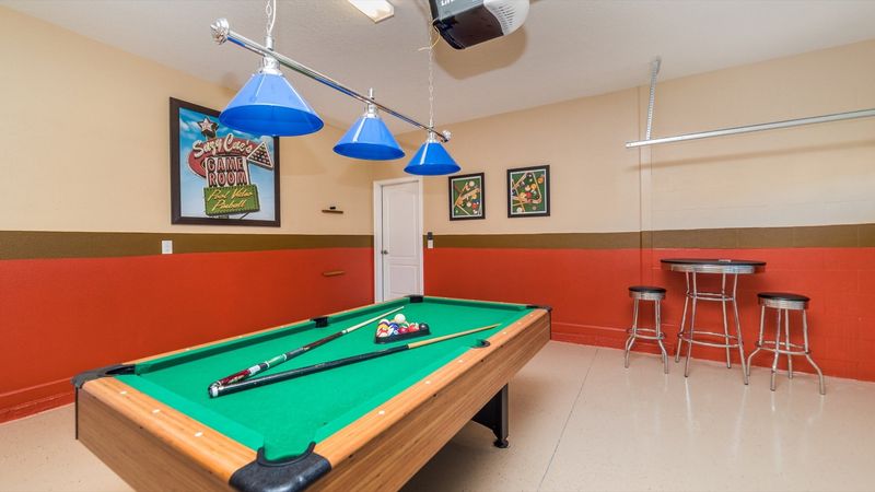 Game Room
Pool Table