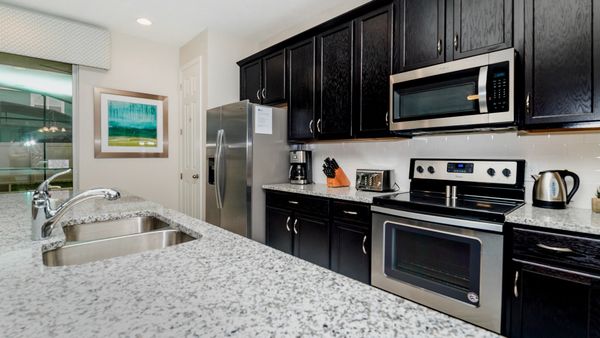 Kitchen (Angle)