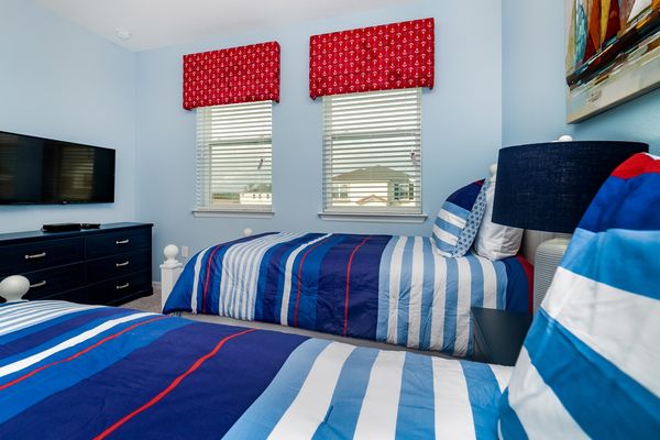 Two Twins Bedroom 4 (Angle)
43" Smart TV