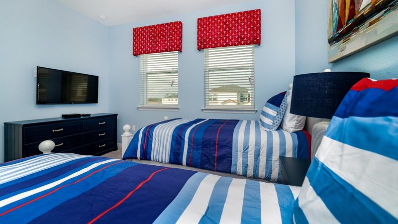 Two Twins Bedroom 4 (Angle)
43" Smart TV